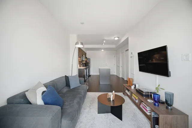 #608-1169 Queen Street West, Toronto - photo 13
