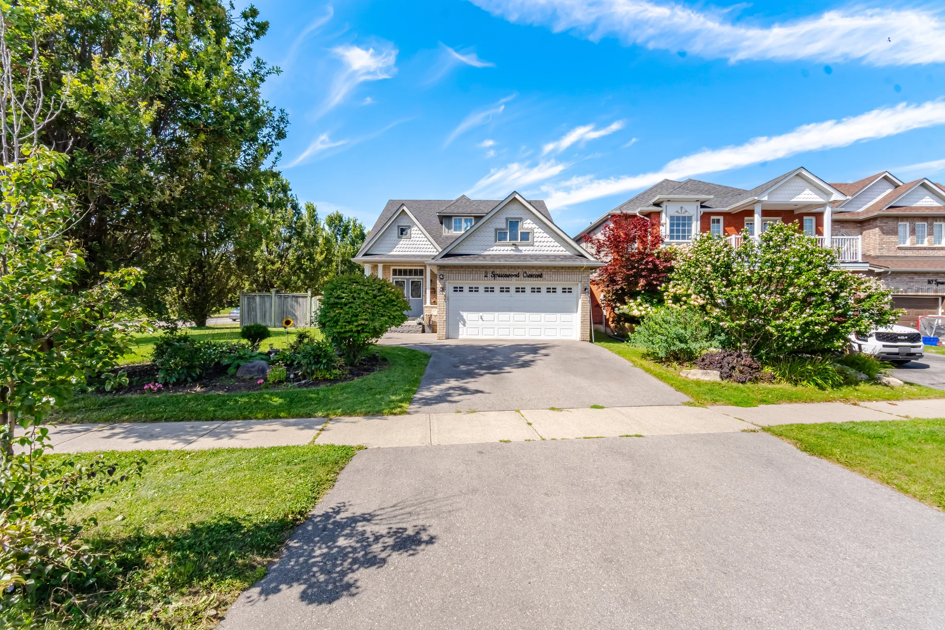 2 Sprucewood Crescent, Bowmanville - photo 4
