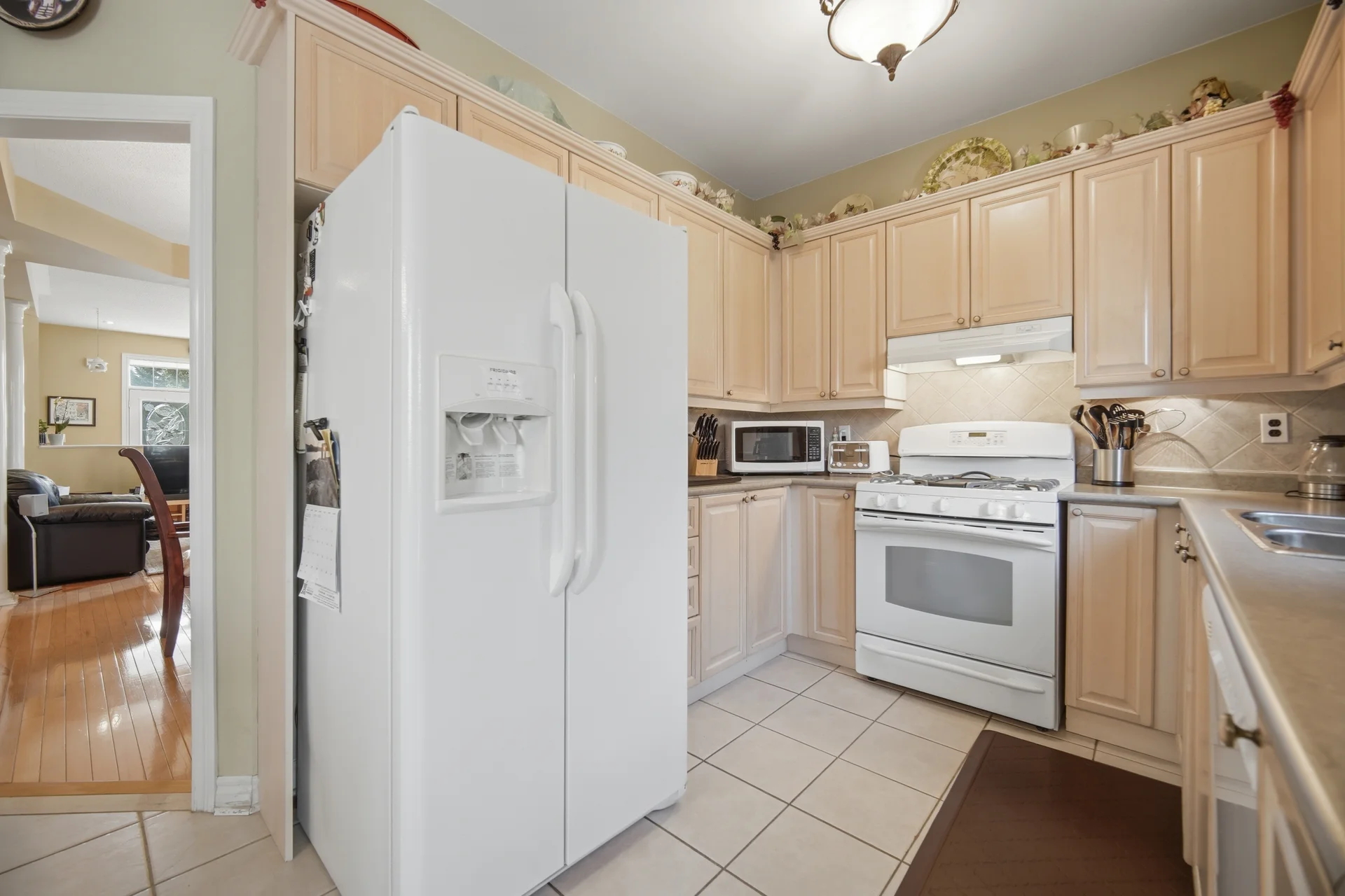 2 Sprucewood Crescent, Bowmanville - photo 18