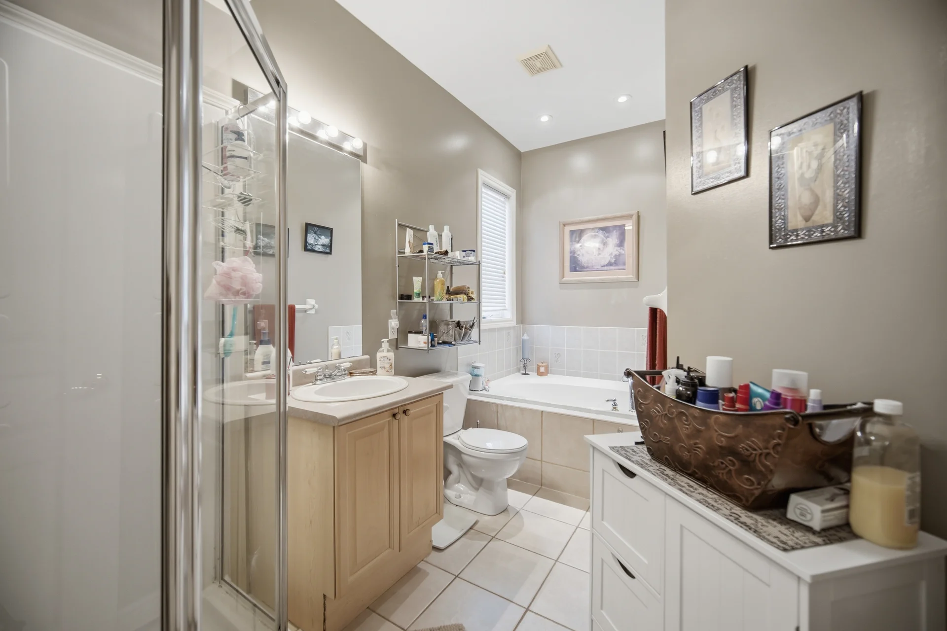 2 Sprucewood Crescent, Bowmanville - photo 27