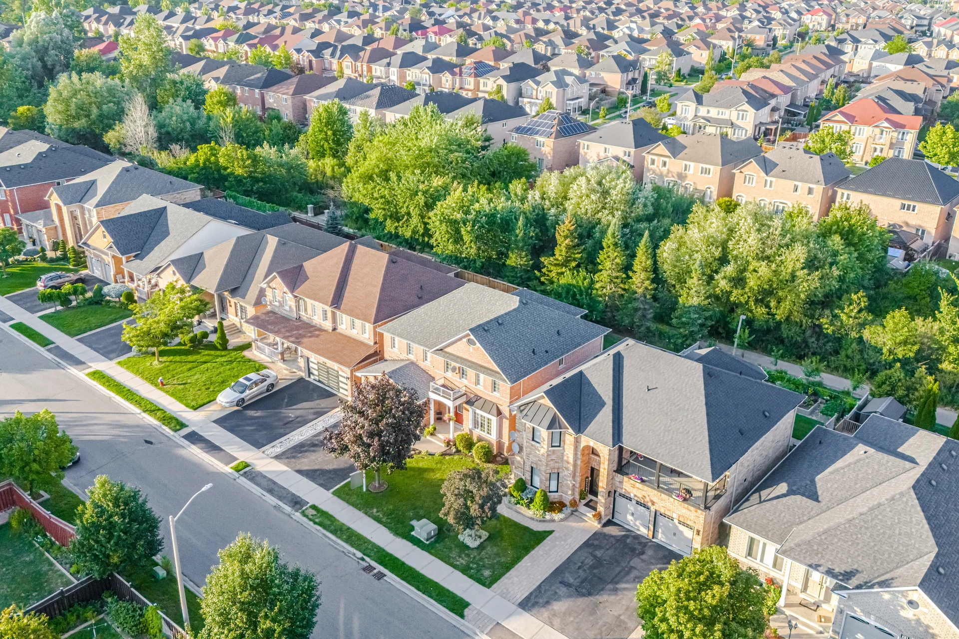 25 Dovergreen Drive, Brampton - photo 4
