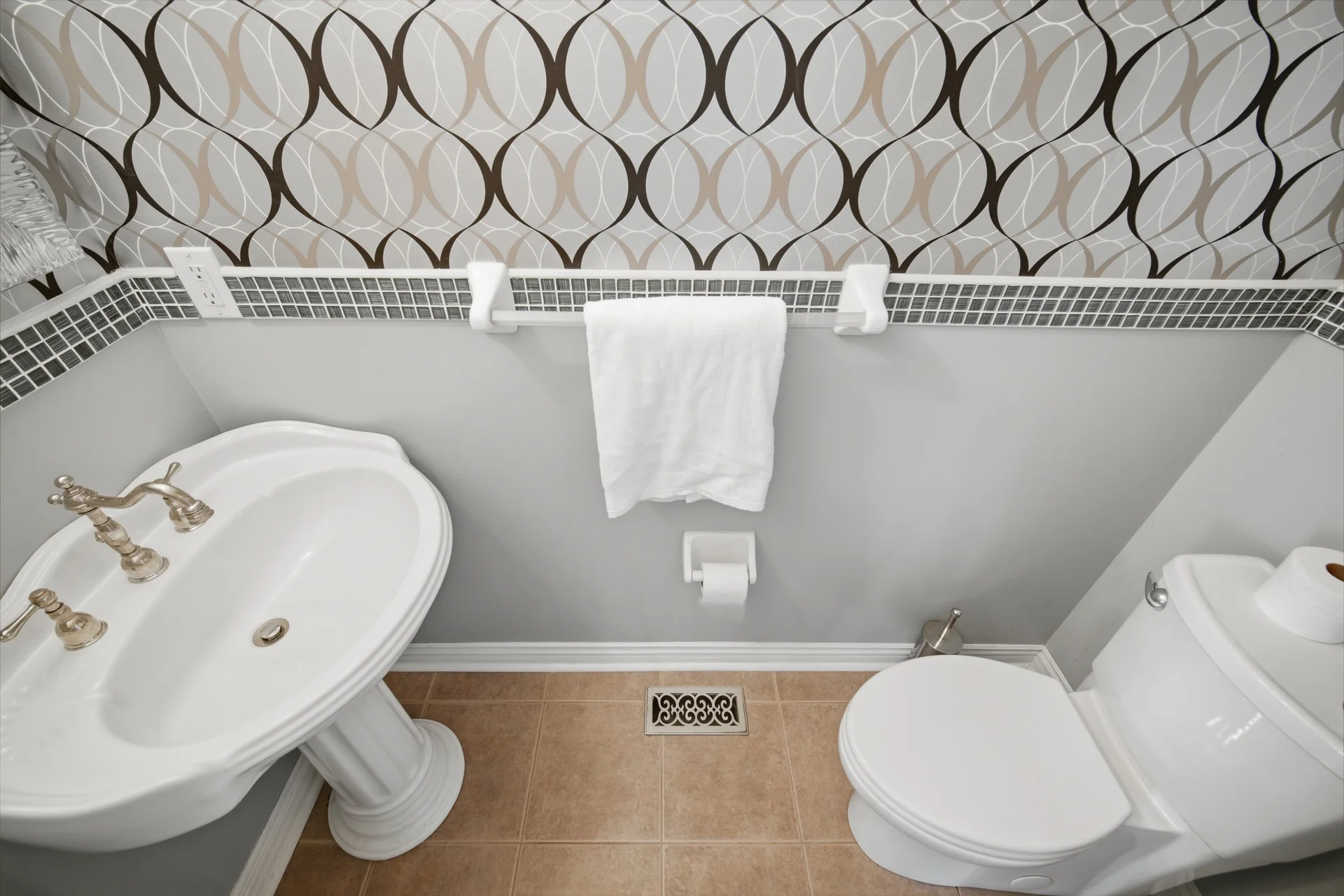 25 Dovergreen Drive, Brampton - photo 43