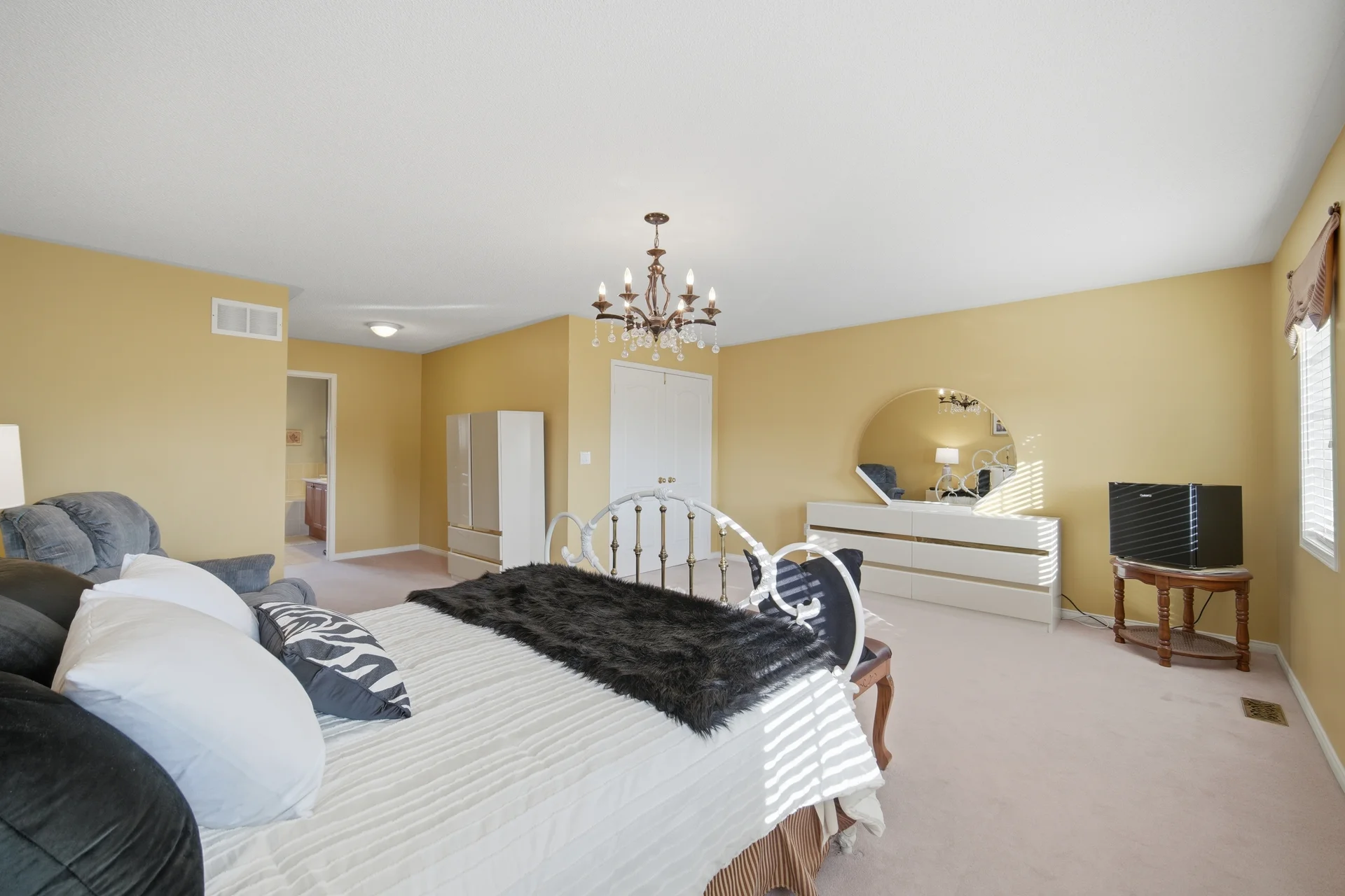 25 Dovergreen Drive, Brampton - photo 54