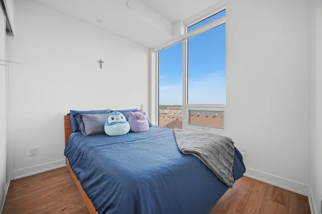 #610-180 Veterans Drive, Brampton - photo 17