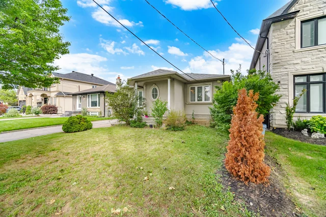 96 Wallasey Avenue, North York - photo 4