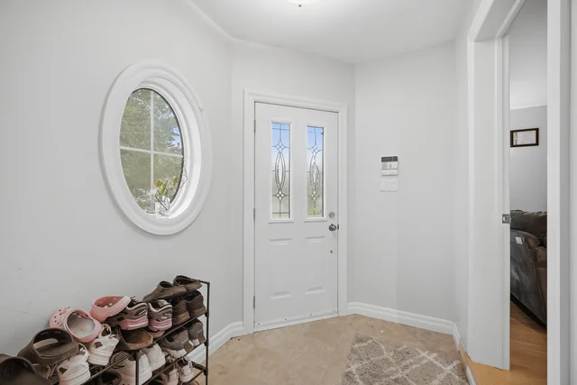 96 Wallasey Avenue, North York - photo 6
