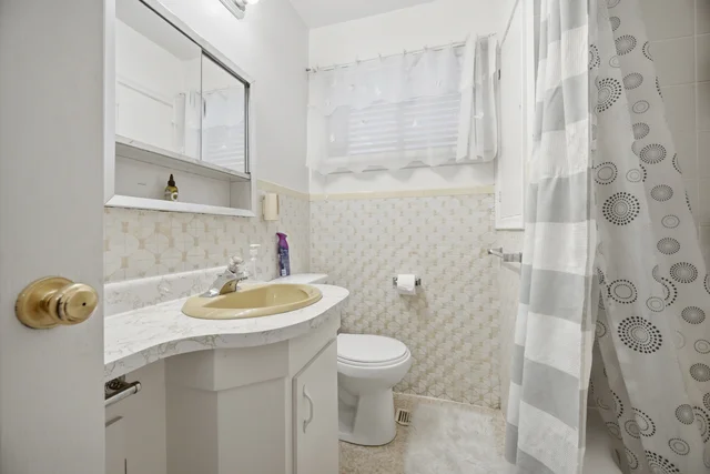 96 Wallasey Avenue, North York - photo 29