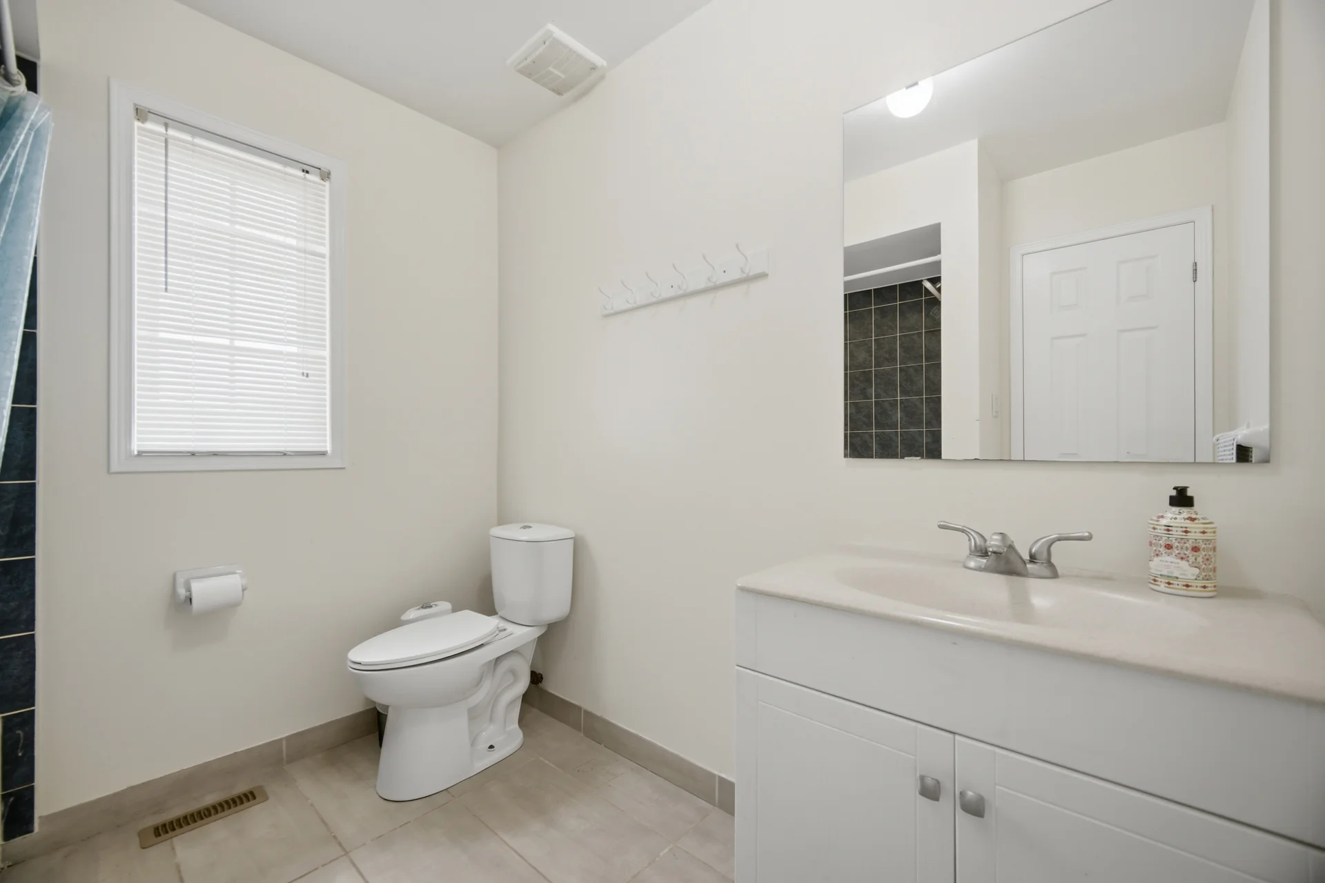 28 Wheatland Drive, Cambridge - photo 41