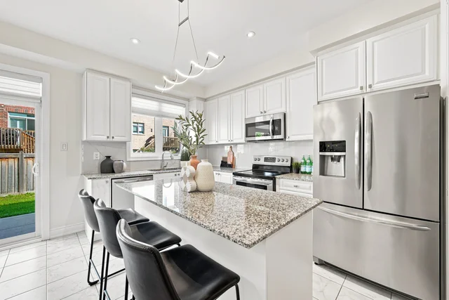 14 Zenith Avenue, Kleinburg - photo 18
