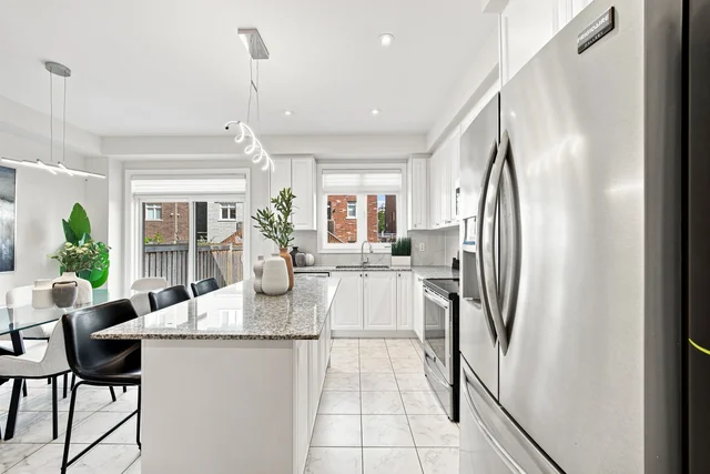 14 Zenith Avenue, Kleinburg - photo 19