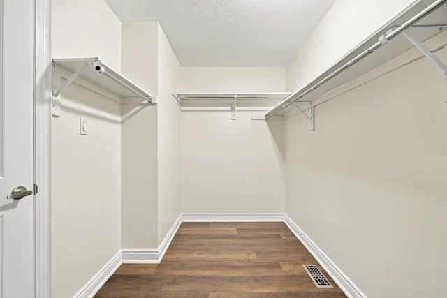 14 Zenith Avenue, Kleinburg - photo 32