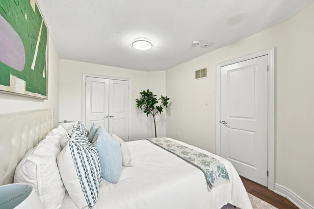 14 Zenith Avenue, Kleinburg - photo 35