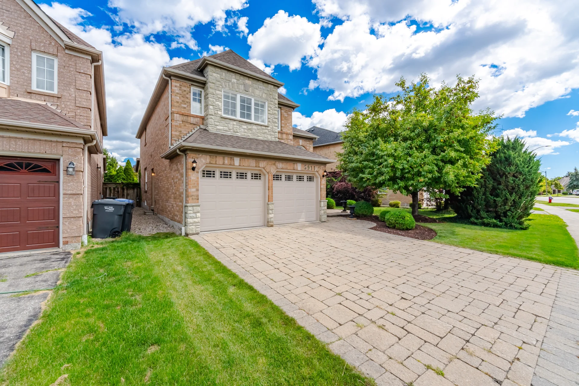 5911 Greensboro Drive, Mississauga - photo 2