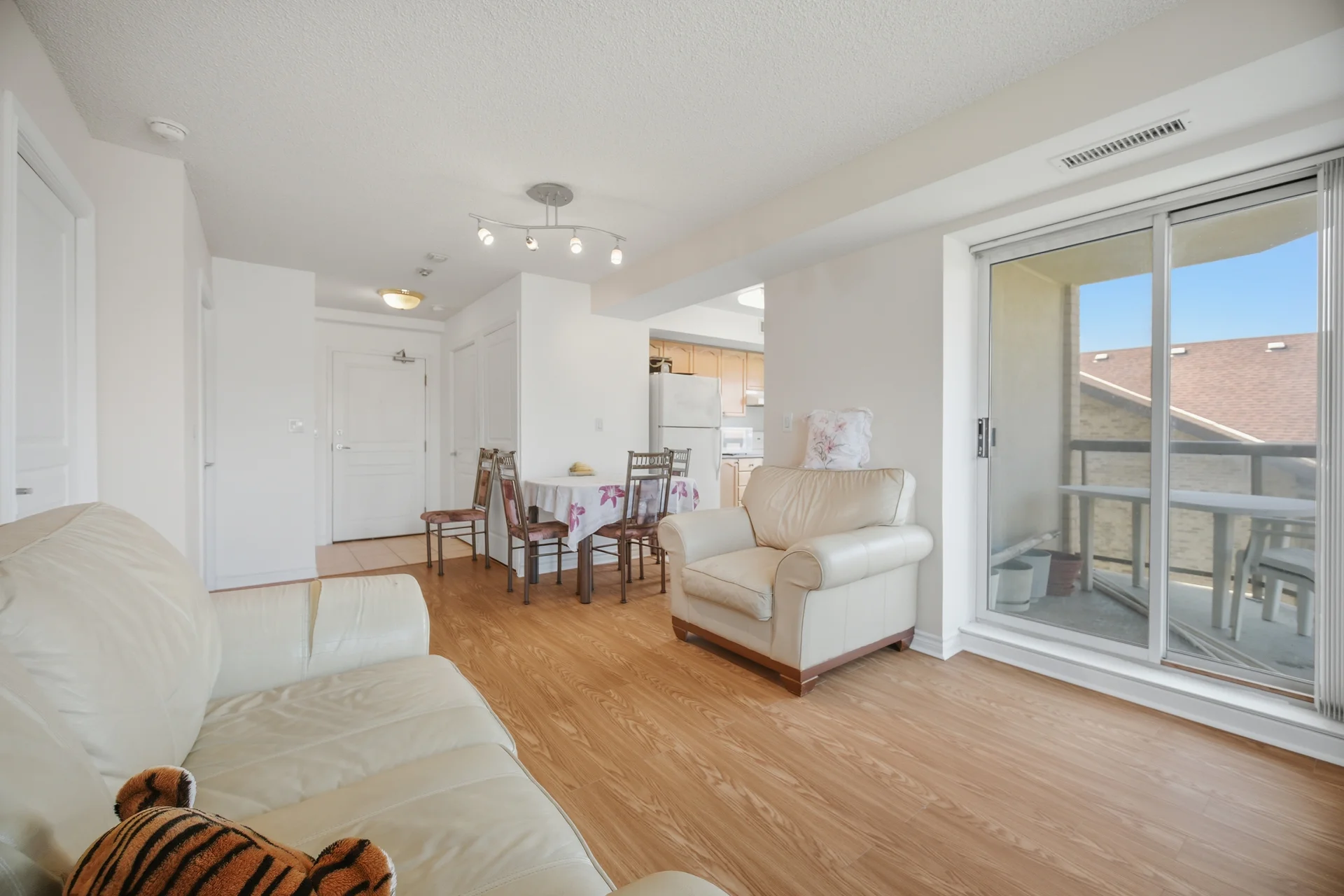 #313-300 Ray Lawson Boulevard, Brampton - photo 11