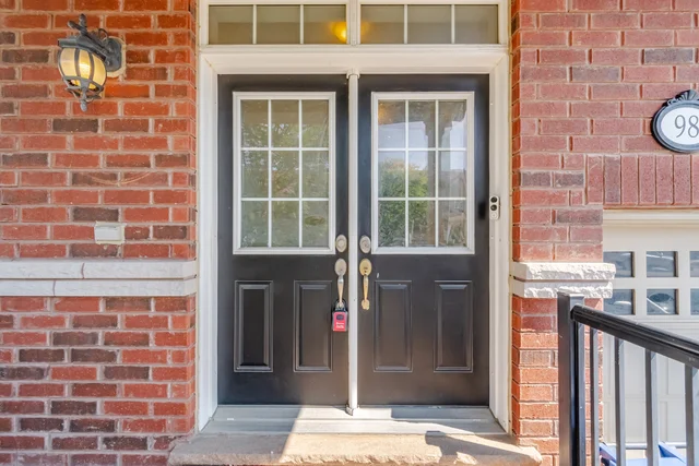 98 Teal Crest Circle, Brampton - photo 8