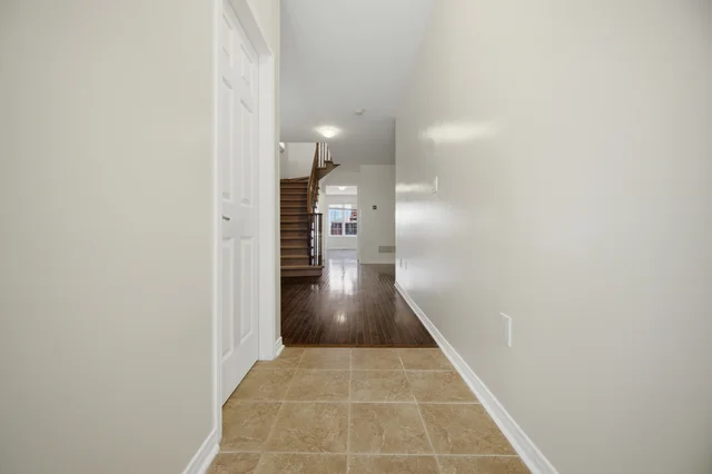 98 Teal Crest Circle, Brampton - photo 11