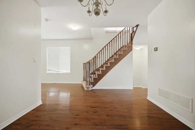 98 Teal Crest Circle, Brampton - photo 13
