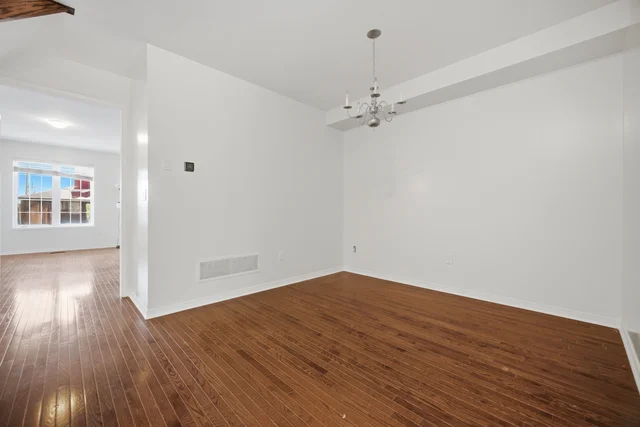 98 Teal Crest Circle, Brampton - photo 14