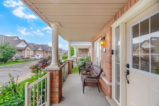 12 Muzzo Drive, Brampton - photo 17