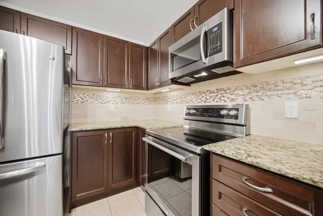 12 Muzzo Drive, Brampton - photo 29