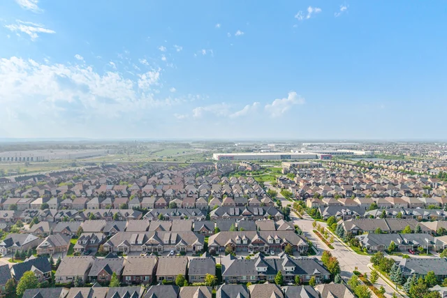 12 Muzzo Drive, Brampton - photo 1