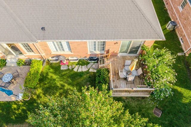 12 Muzzo Drive, Brampton - photo 90