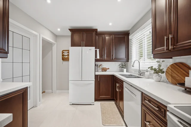 6851 Avila Road, Mississauga - photo 19