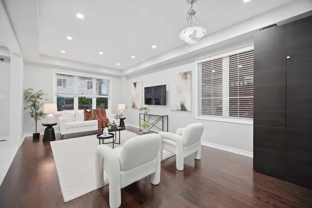 3 Fenchurch Drive, Brampton - photo 12