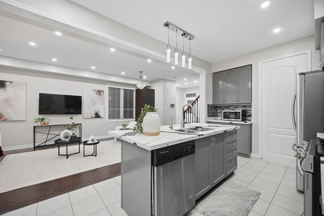 3 Fenchurch Drive, Brampton - photo 21