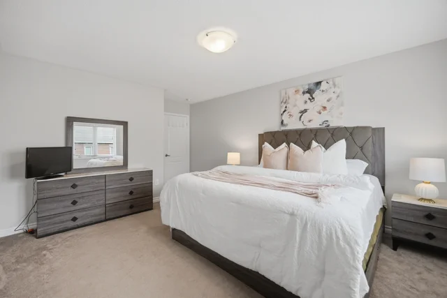 3 Fenchurch Drive, Brampton - photo 32