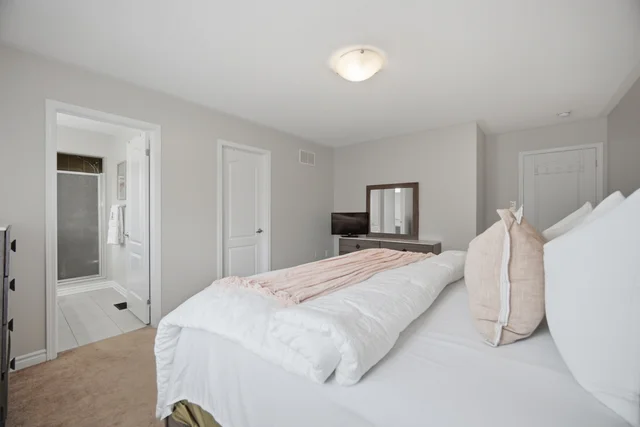 3 Fenchurch Drive, Brampton - photo 33