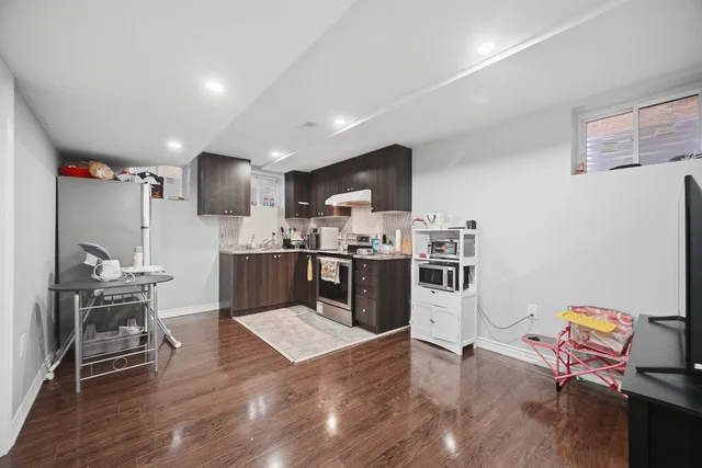 3 Fenchurch Drive, Brampton - photo 51