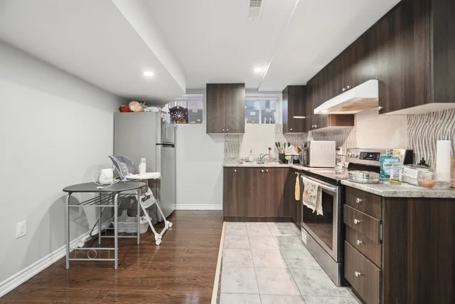 3 Fenchurch Drive, Brampton - photo 53