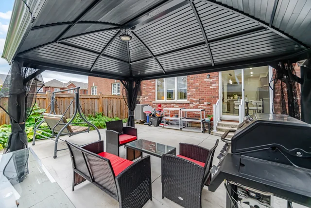 3 Fenchurch Drive, Brampton - photo 60