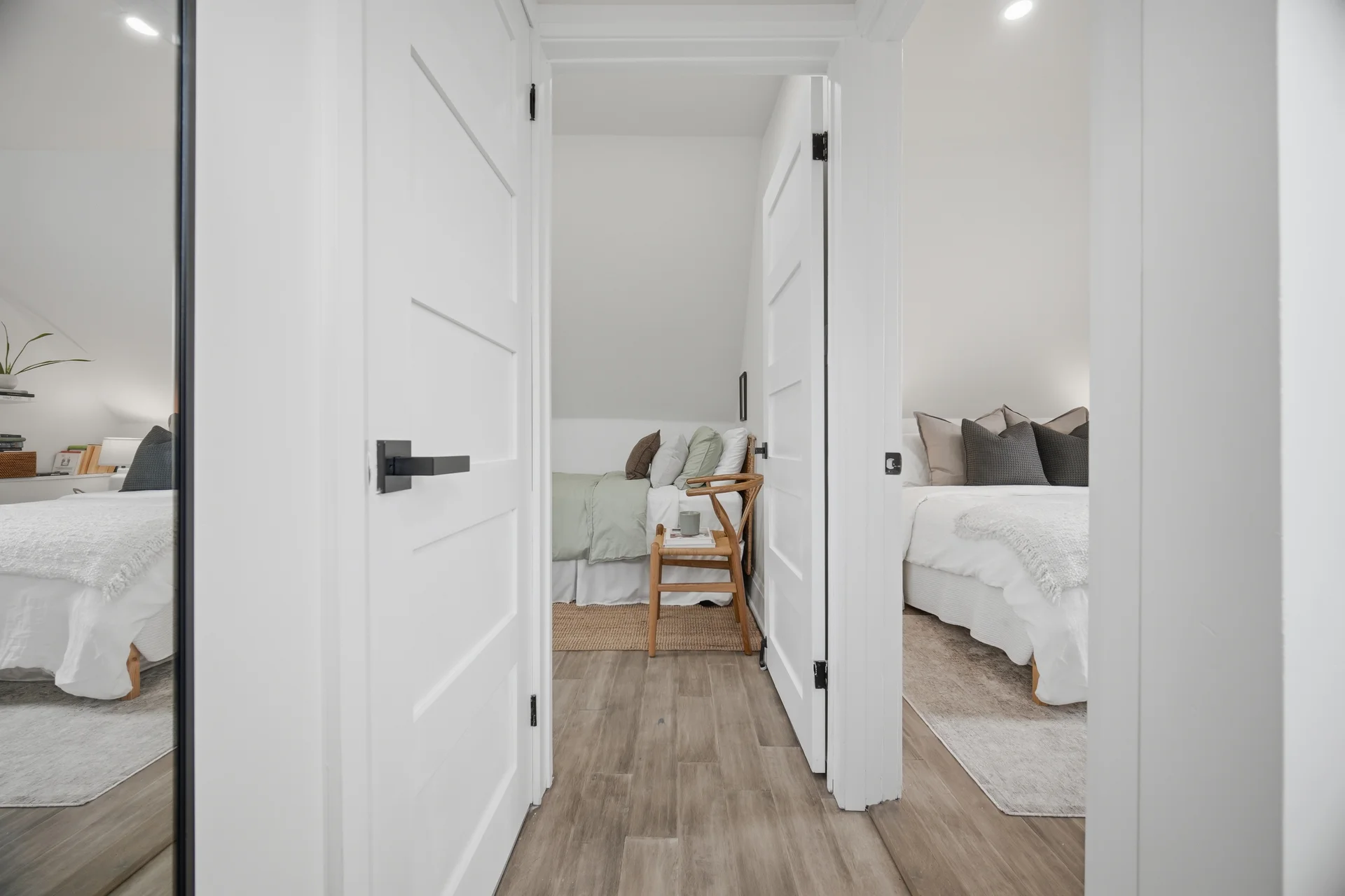 146 Campbell Avenue, Hamilton - photo 32