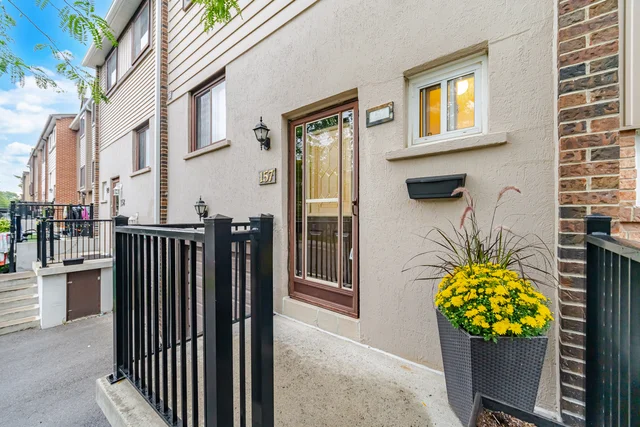 157 Moregate Crescent, Brampton - photo 13