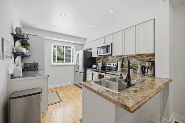 157 Moregate Crescent, Brampton - photo 16