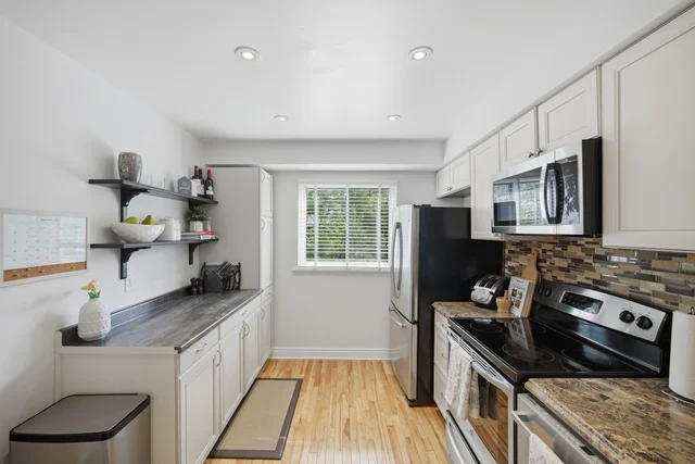 157 Moregate Crescent, Brampton - photo 18