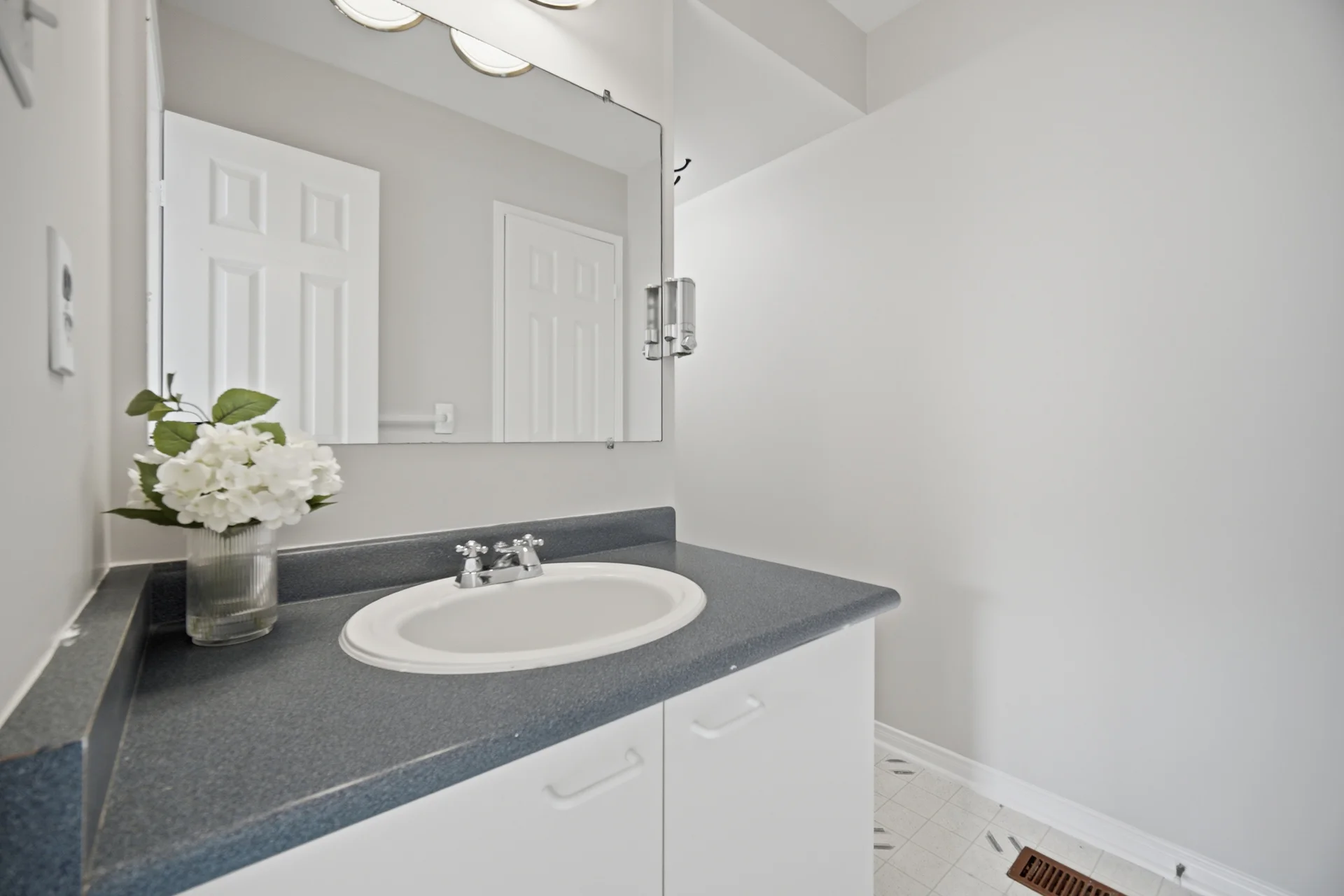 #108-1050 Bristol Road West, Mississauga - photo 29
