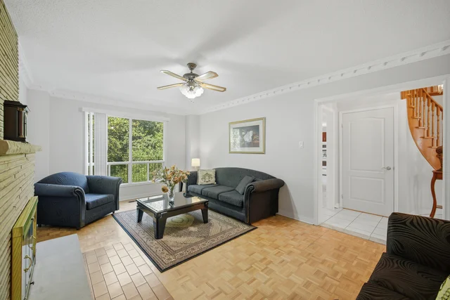 124 Stilecroft Drive, North York - photo 53