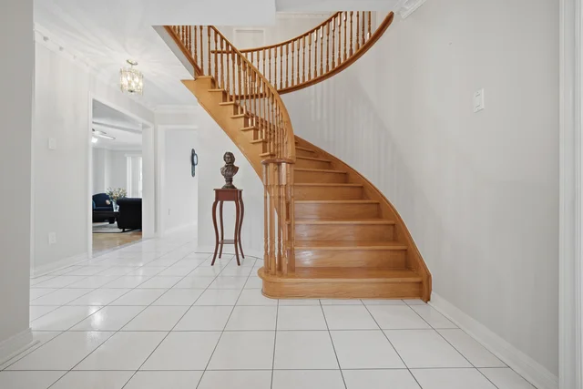 124 Stilecroft Drive, North York - photo 59