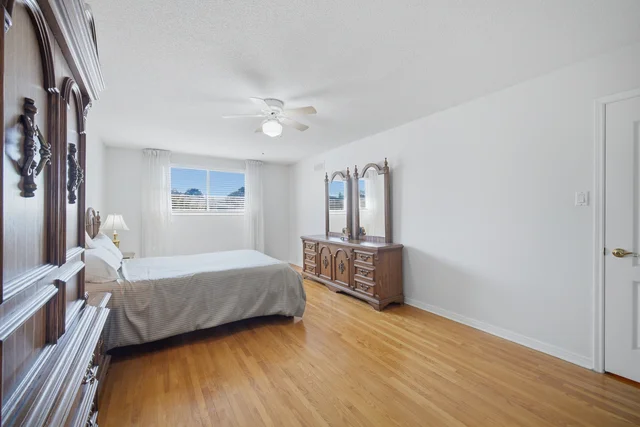 124 Stilecroft Drive, North York - photo 62
