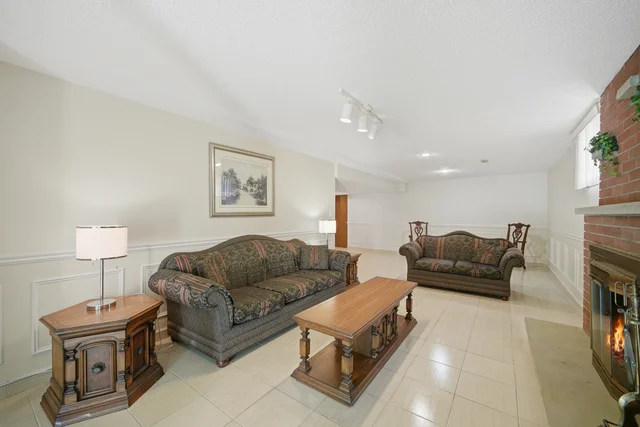 124 Stilecroft Drive, North York - photo 81