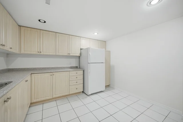 124 Stilecroft Drive, North York - photo 84