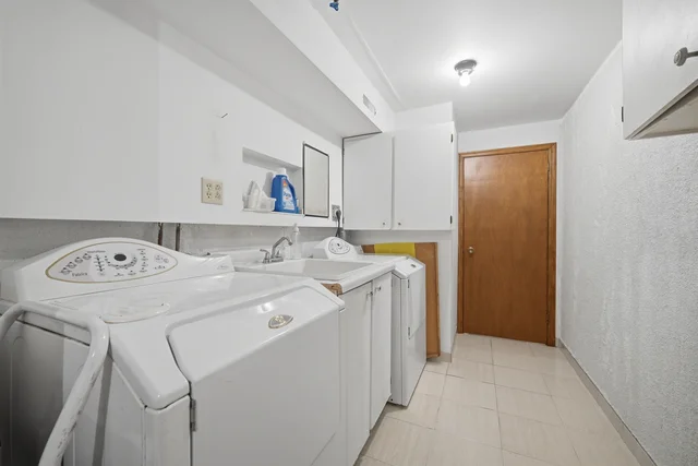124 Stilecroft Drive, North York - photo 90