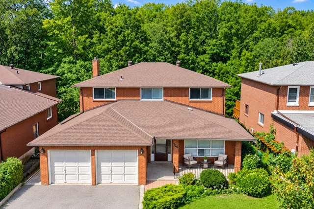 124 Stilecroft Drive, North York - photo 15
