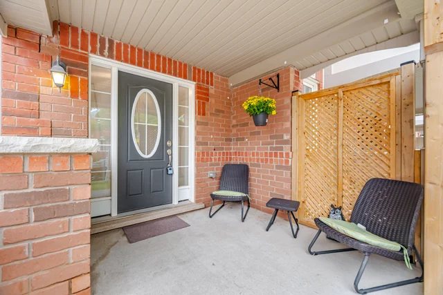 220 Mortimer Crescent, Milton - photo 6