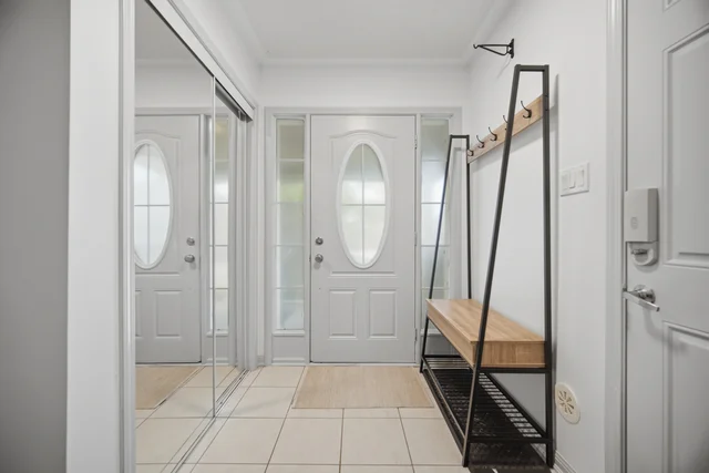 220 Mortimer Crescent, Milton - photo 8