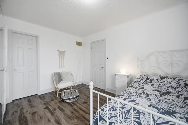 220 Mortimer Crescent, Milton - photo 32