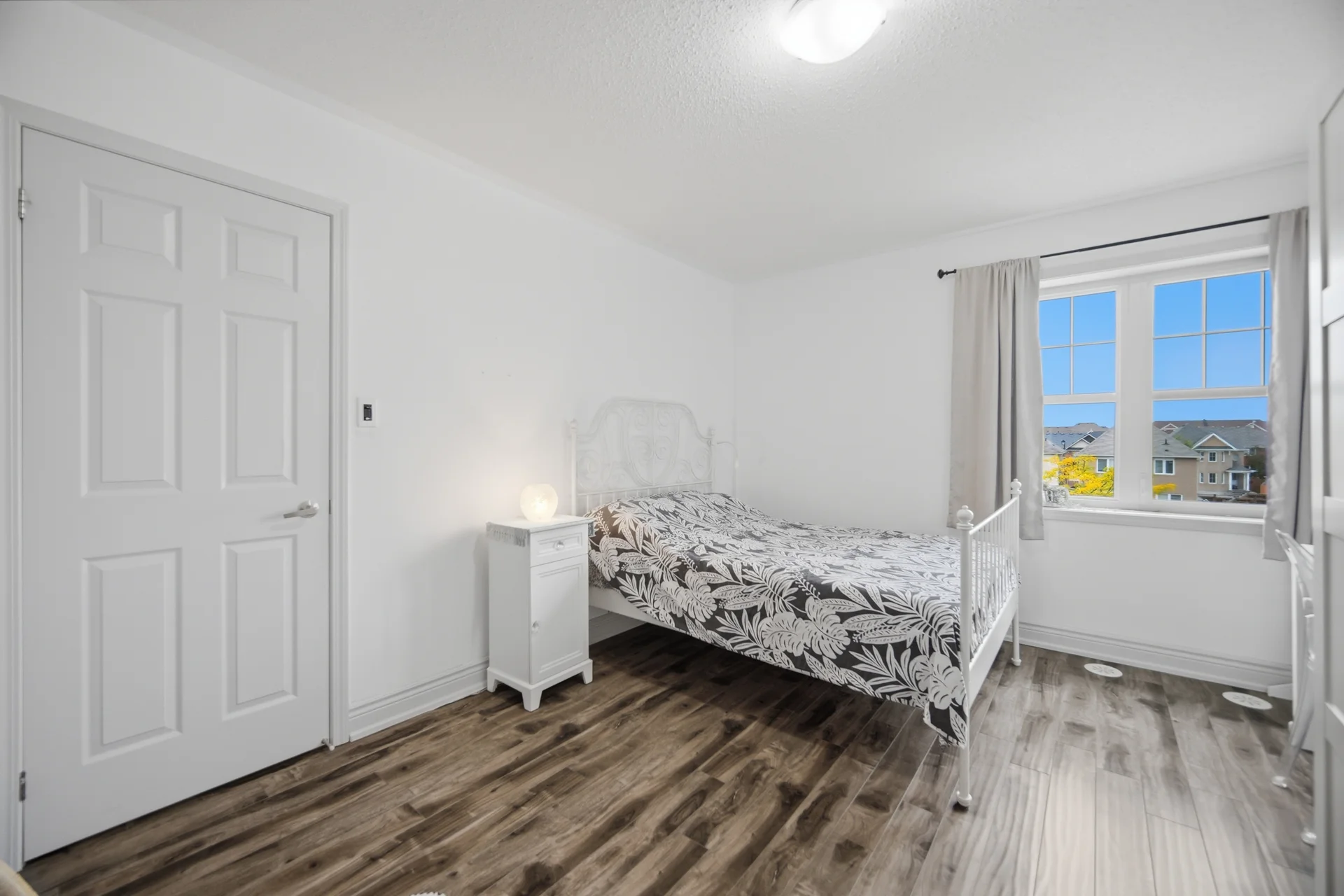 220 Mortimer Crescent, Milton - photo 31
